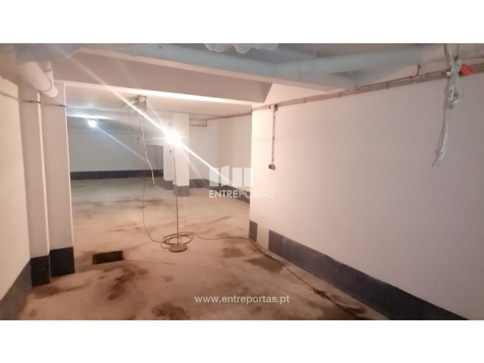 Erhvervsejendom i Povoa de Varzim, Porto - foto 1