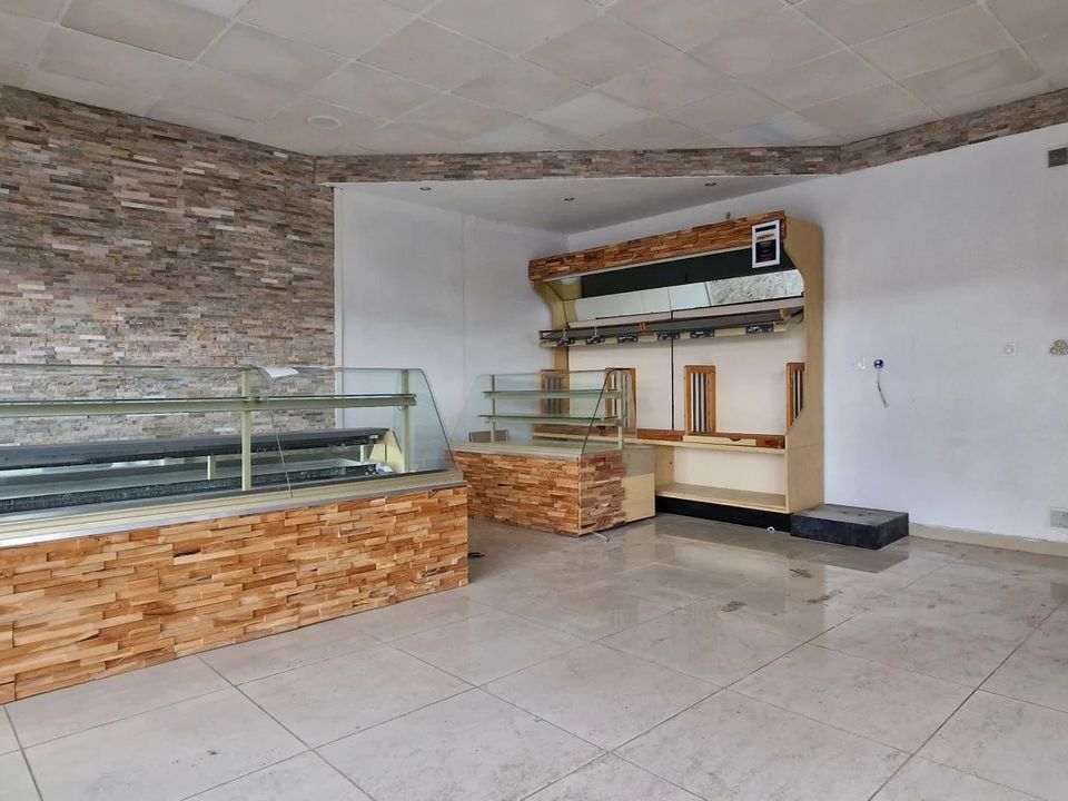 L'establiment comercial a Firminy, Loire - foto 1