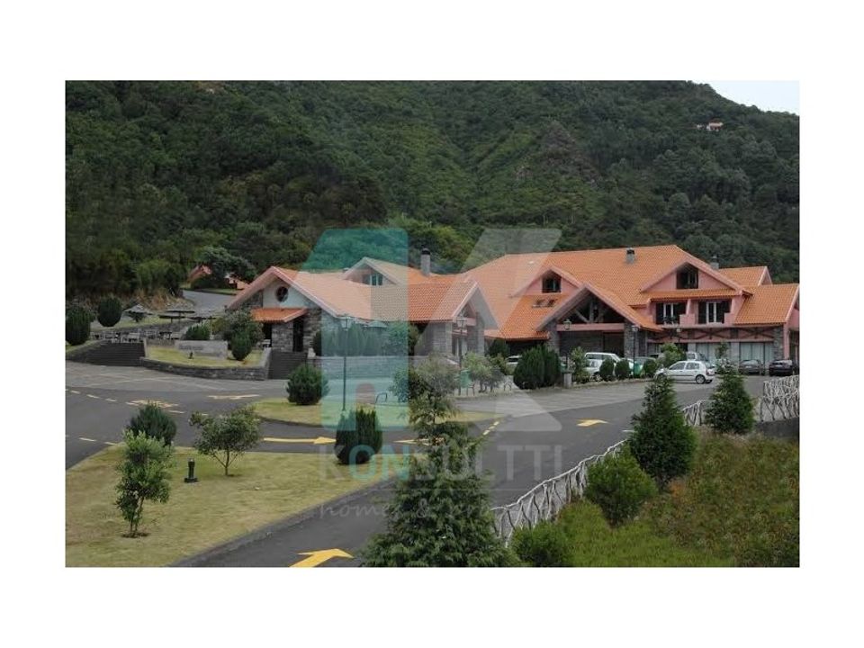 Erhvervsejendom i Ribeira Brava, Madeira - foto 1