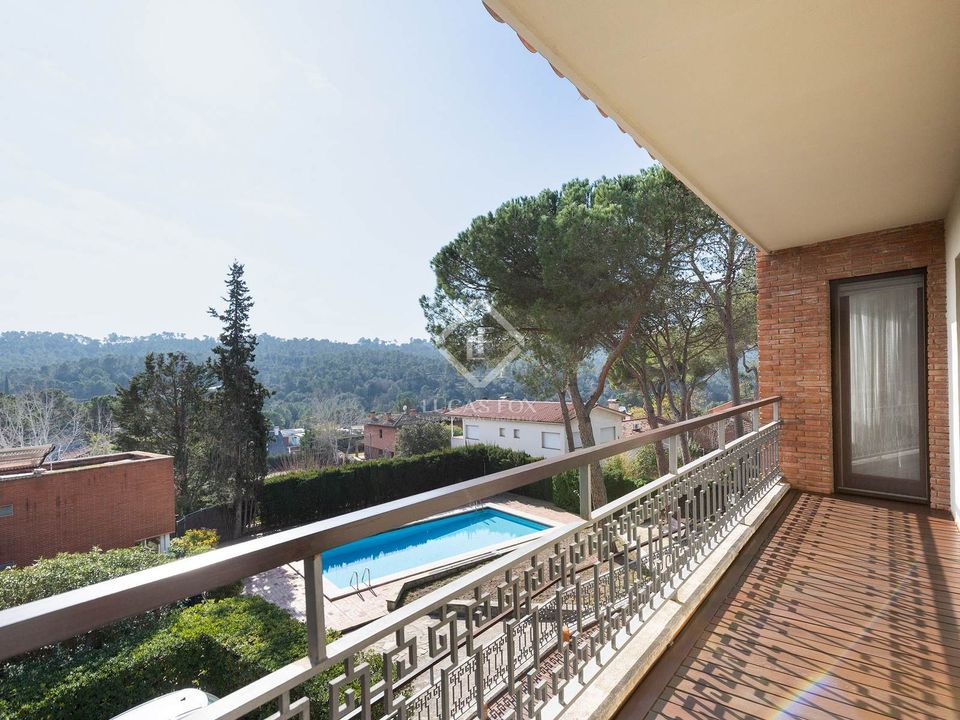 Villa i Valldoreix, Barcelona - foto 1