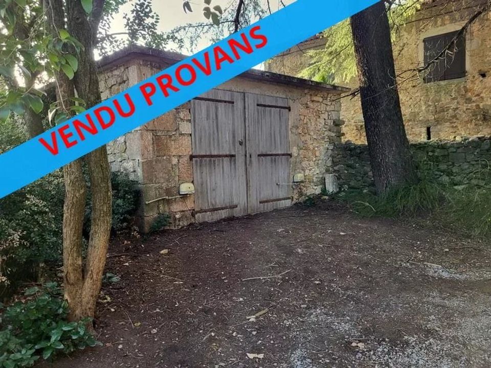 Garage i Les Vans, Ardeche - foto 1