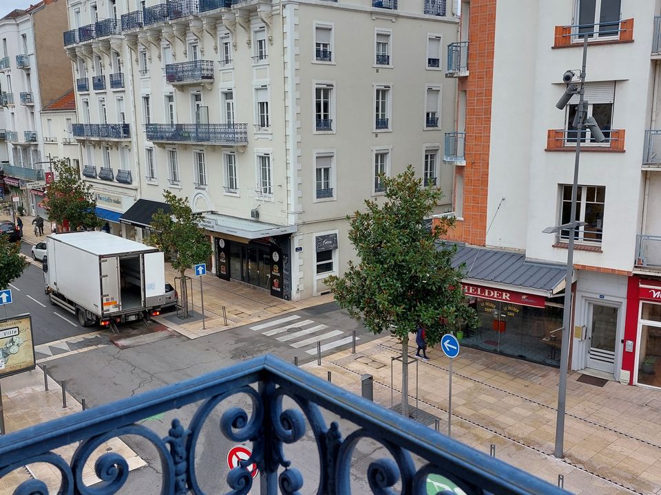 Lejlighed i Vichy, Allier - foto 1