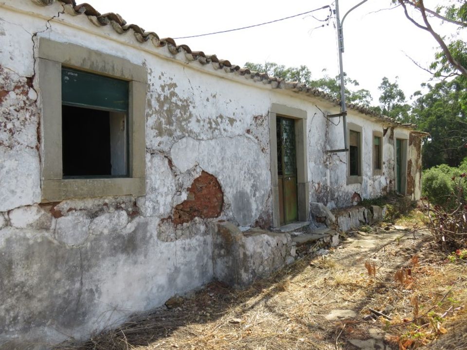 Helårsgrund i Sao Bras de Alportel, Faro - foto 1