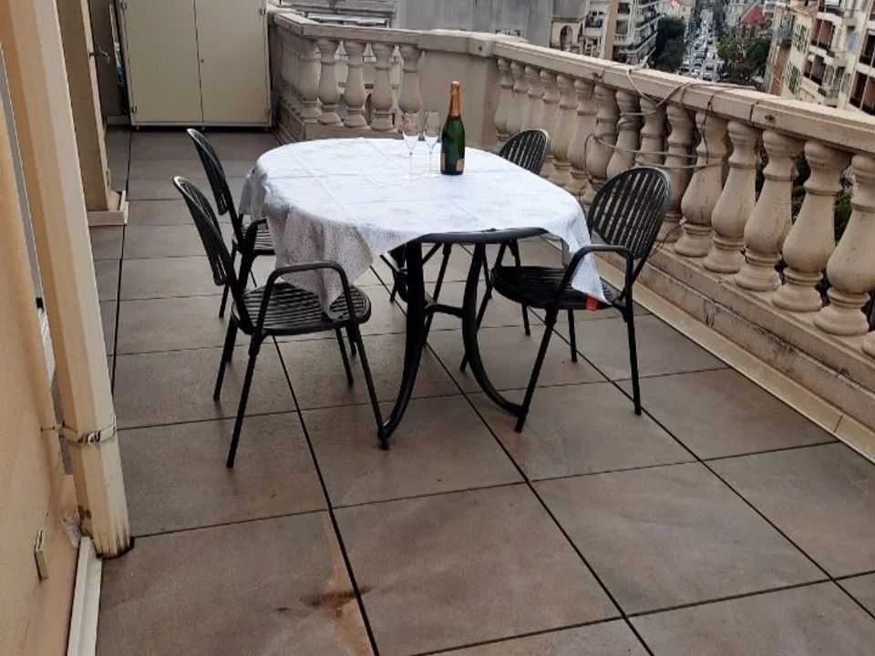 Lejlighed i Menton, Alpes-Maritimes - foto 1