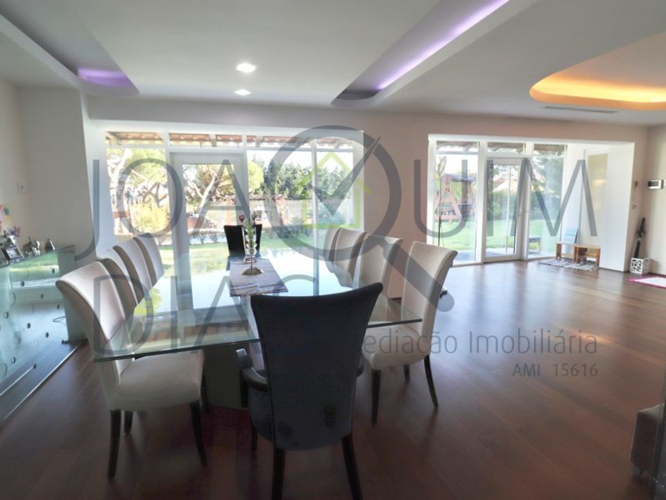 Villa in Rio de Mouro-Estacao, Lisbon - foto 4