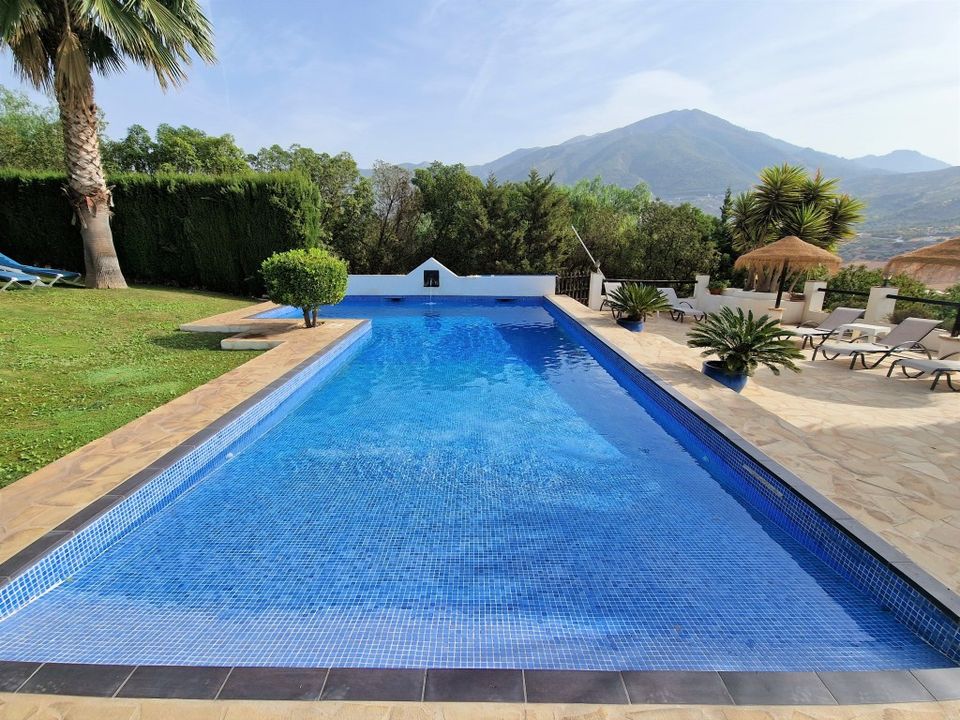 Villa i Alcaucin, Malaga - foto 1