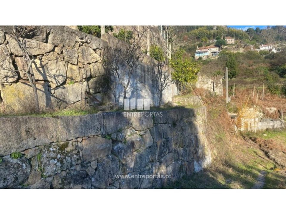 Helårsgrund i Penhalonga e Pacos de Gaiolo, Porto - foto 5