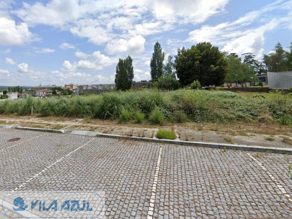 Helårsgrund i Maia, Porto - foto 1