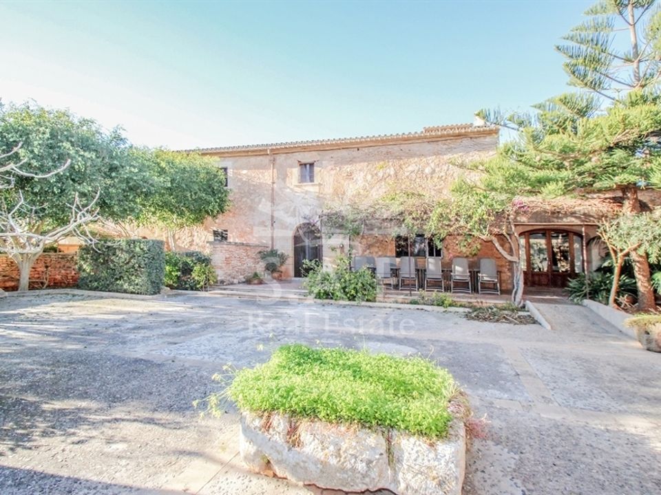 Erhvervsejendom i Ses Salines, Mallorca - foto 1