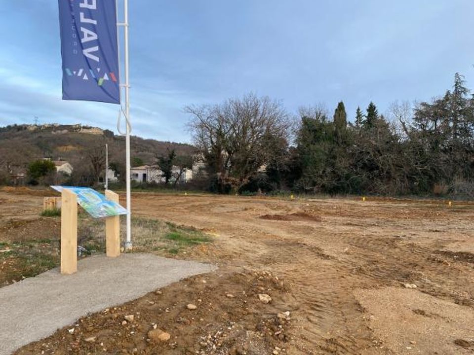 Helårsgrund i Allan, Drome - foto 2