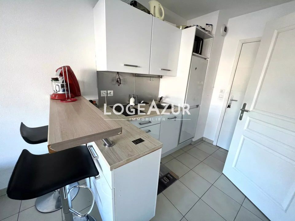 Leilighet i Saint-Laurent-du-Var, Alpes-Maritimes - bilde 4