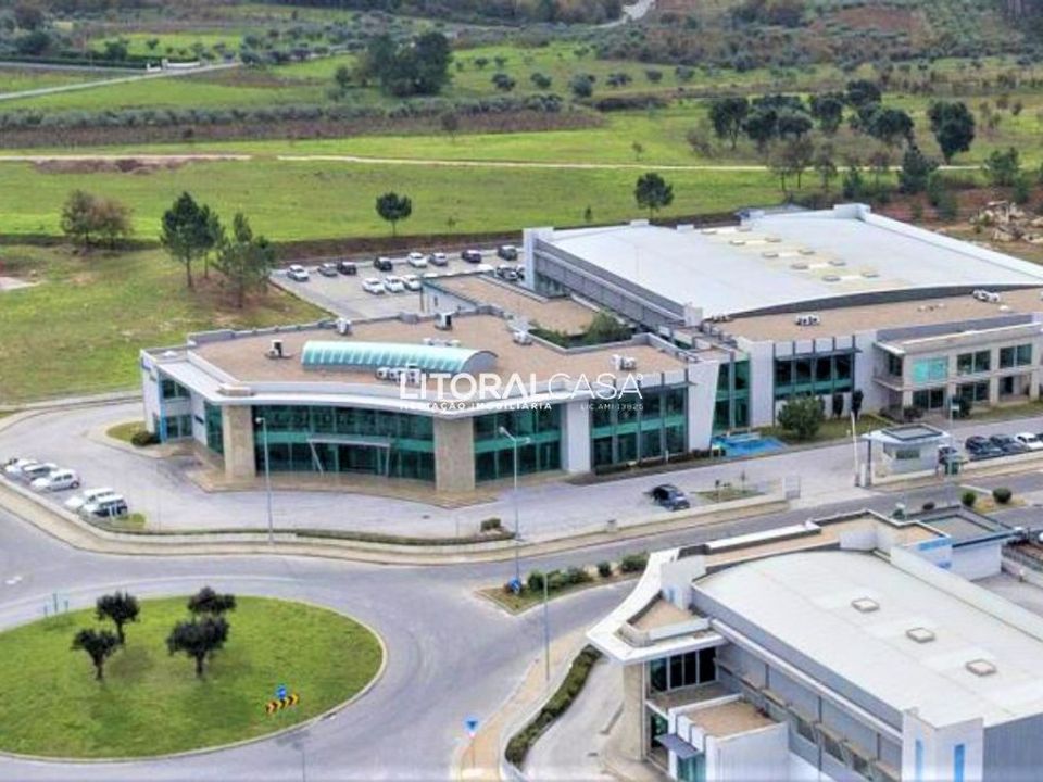 Erhvervsejendom i Porto de Mos, Leiria - foto 1