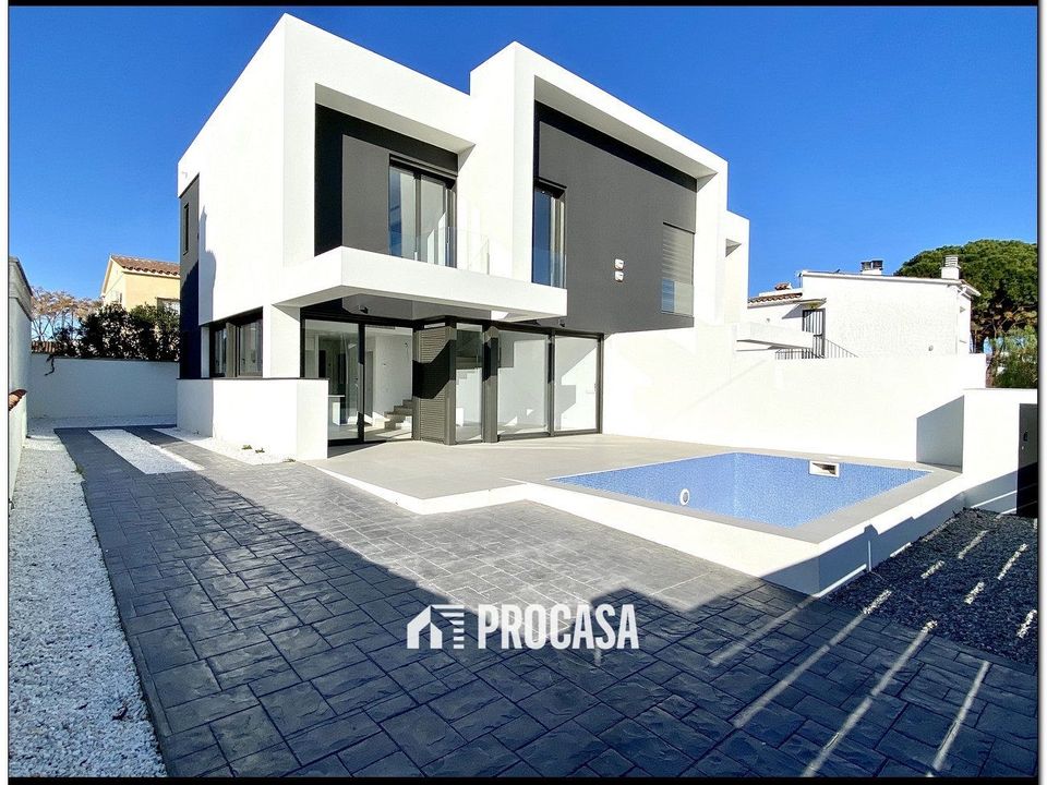 Villa i Empuriabrava, Gerona - foto 1