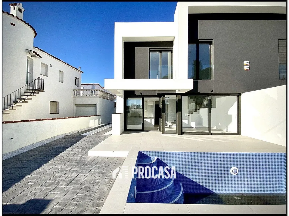 Villa i Empuriabrava, Gerona - foto 2