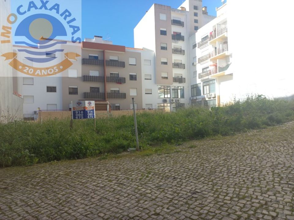 Helårsgrund i Torres Novas, Santarem - foto 1