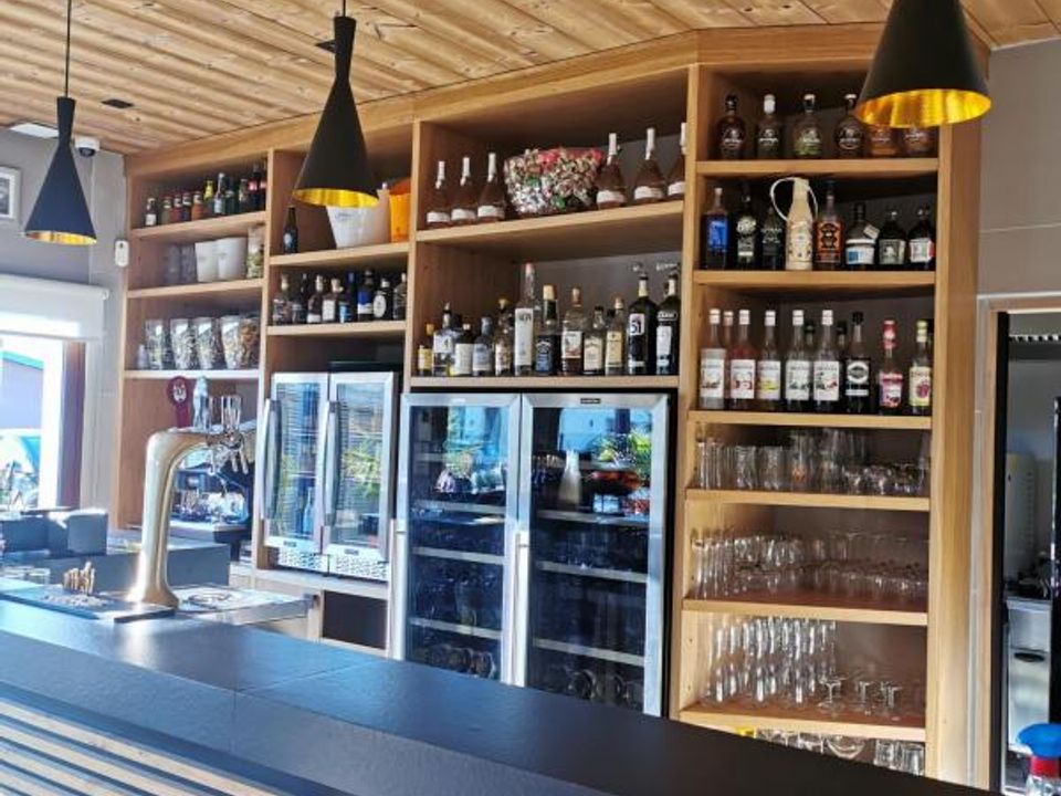 Erhvervsejendom i Saint-Vulbas, Ain - foto 2