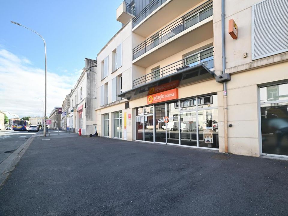 Lejlighed i Poitiers, Vienne - foto 1