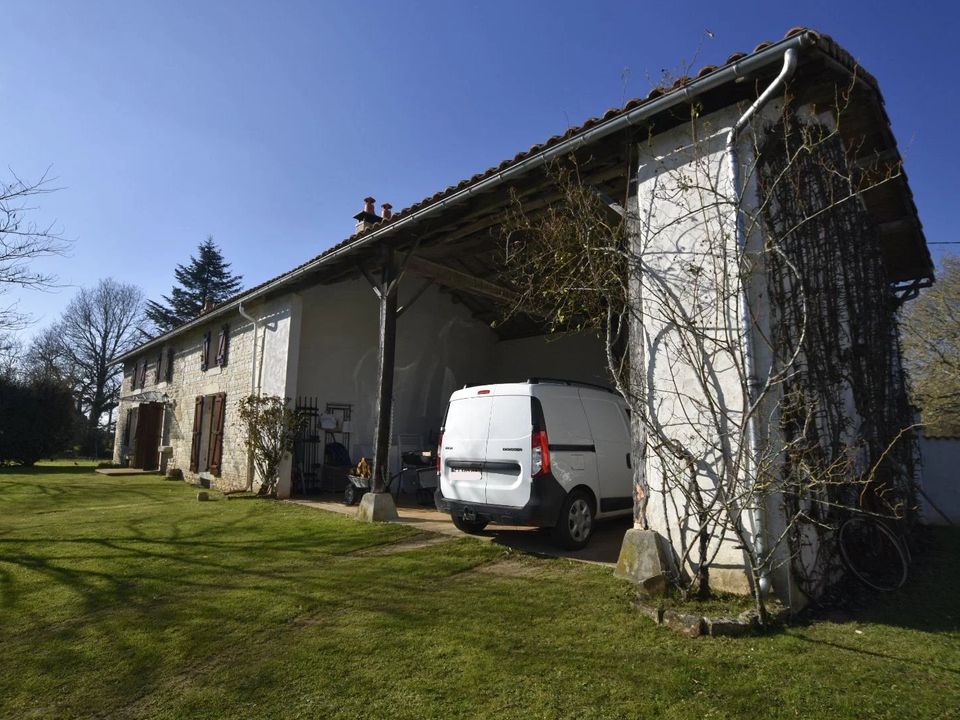 Landsbyhus i Clussais-la-Pommeraie, Deux-Sevres - bilde 2