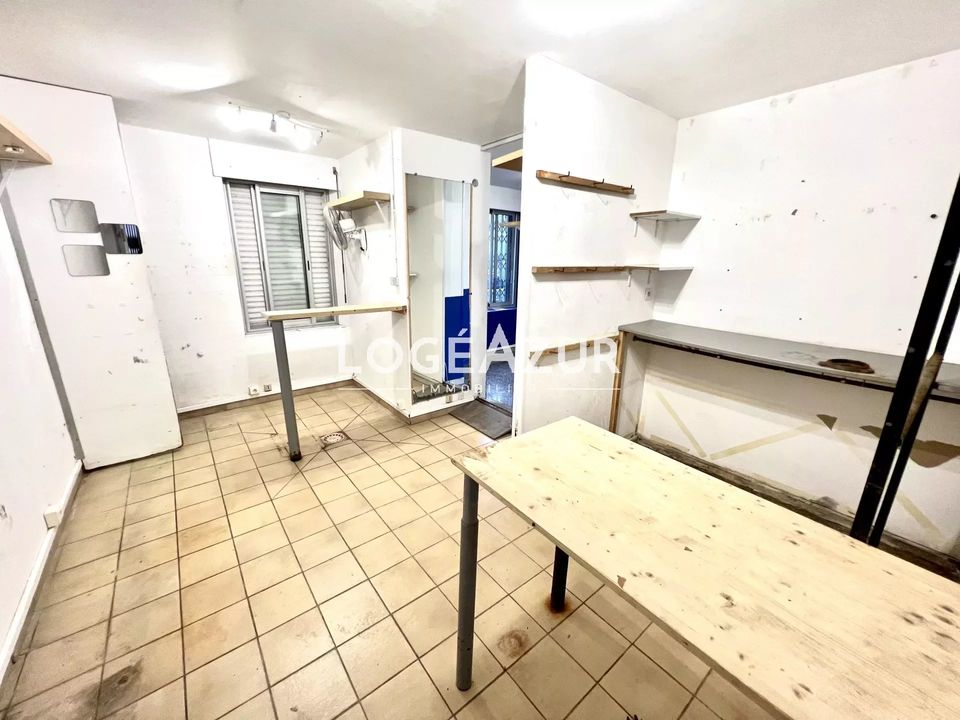 Propiedad comercial en Golfe-Juan, Alpes-Maritimes - foto 3