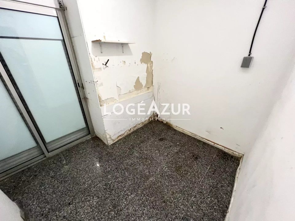 Propiedad comercial en Golfe-Juan, Alpes-Maritimes - foto 4