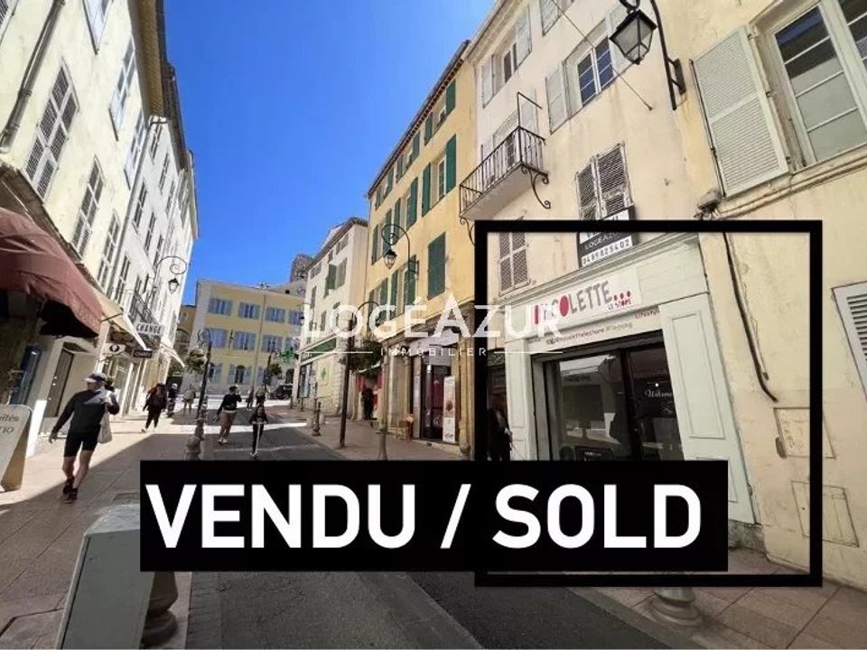 Erhvervsejendom i Antibes, Alpes-Maritimes - foto 1