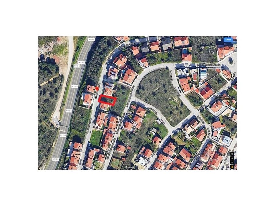 Helårsgrund i Santa Iria de Azoia, Lisbon - foto 2