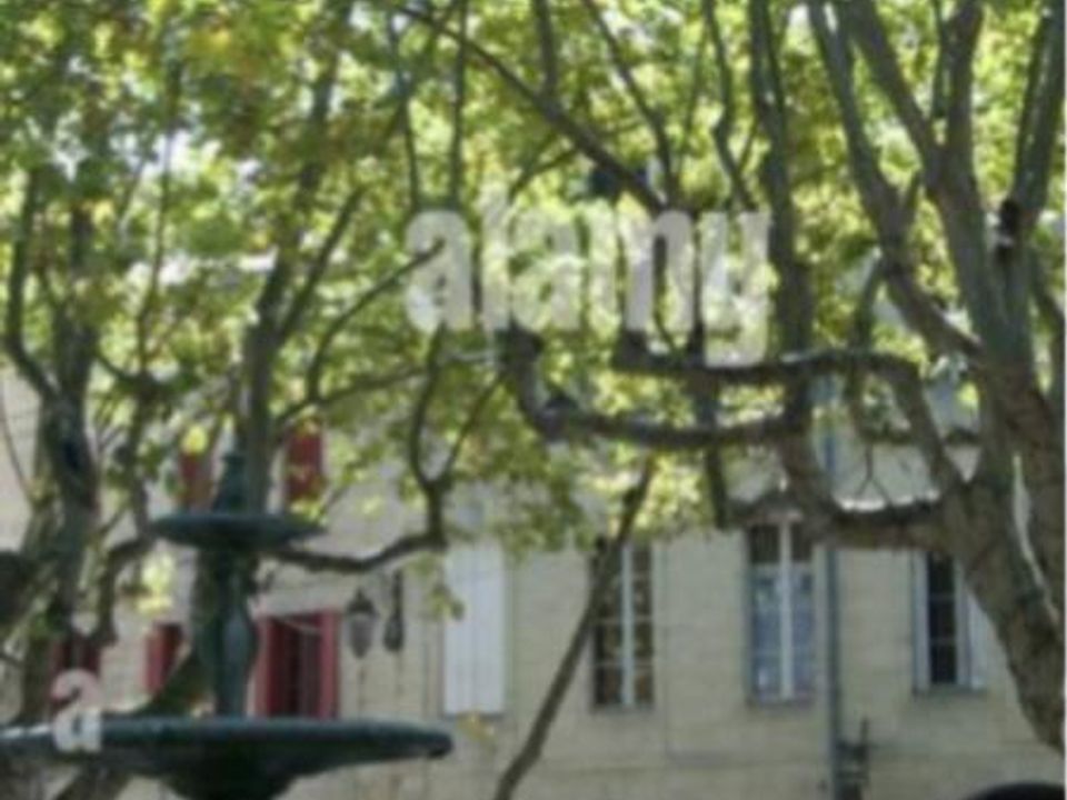Erhvervsejendom i Uzes, Gard - foto 1