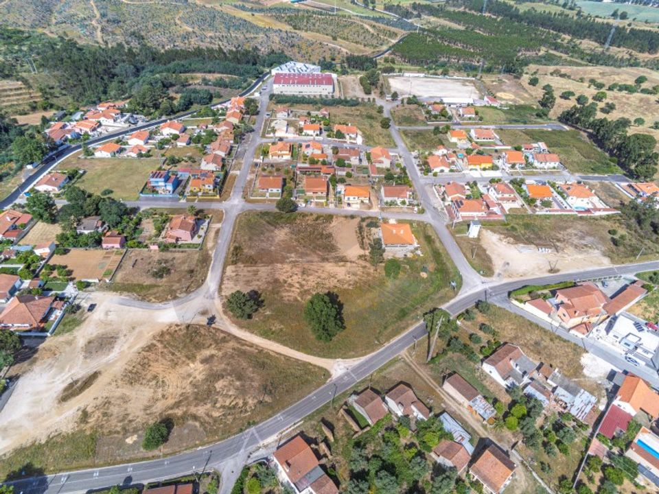 Helårsgrund i Asseiceira, Santarem - foto 2