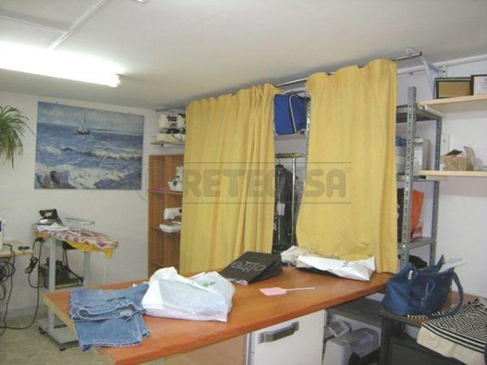 Erhvervsejendom i Caltanissetta, Caltanissetta - foto 4
