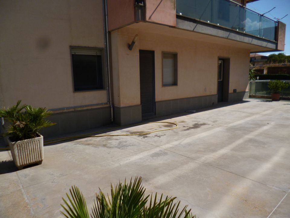 Erhvervsejendom i Ragusa, Ragusa - foto 1
