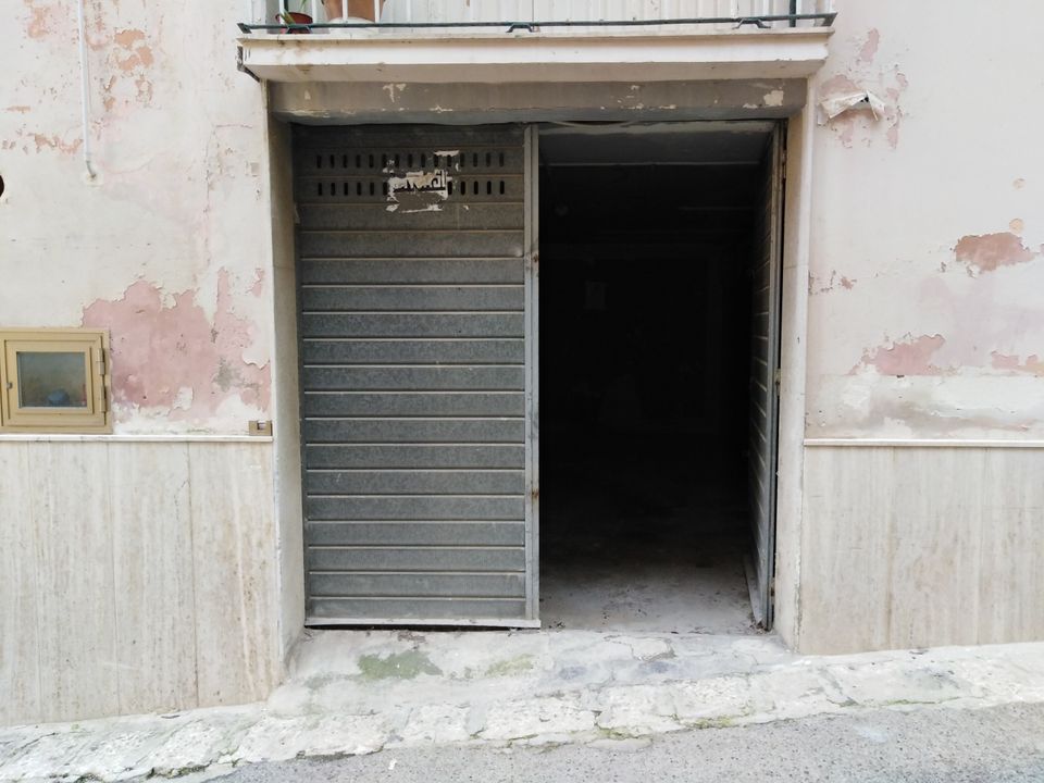 Garage i Ragusa, Ragusa - foto 1