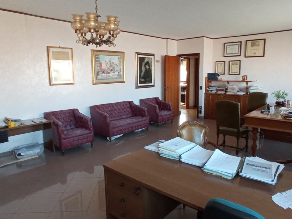 Erhvervsejendom i Ragusa, Ragusa - foto 3