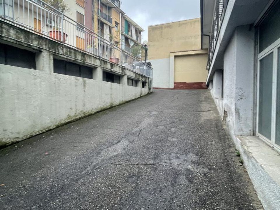 Propriedade comercial em Novara, Novara - foto 2