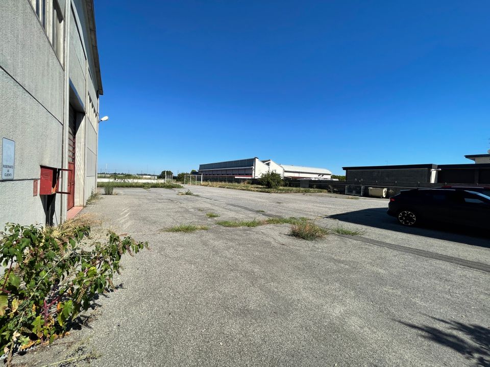 Propriedade comercial em Caltignaga, Novara - foto 3