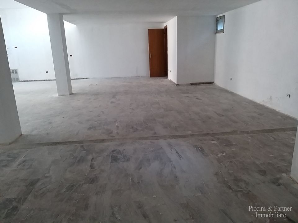 Erhvervsejendom i Perugia, Perugia - foto 5