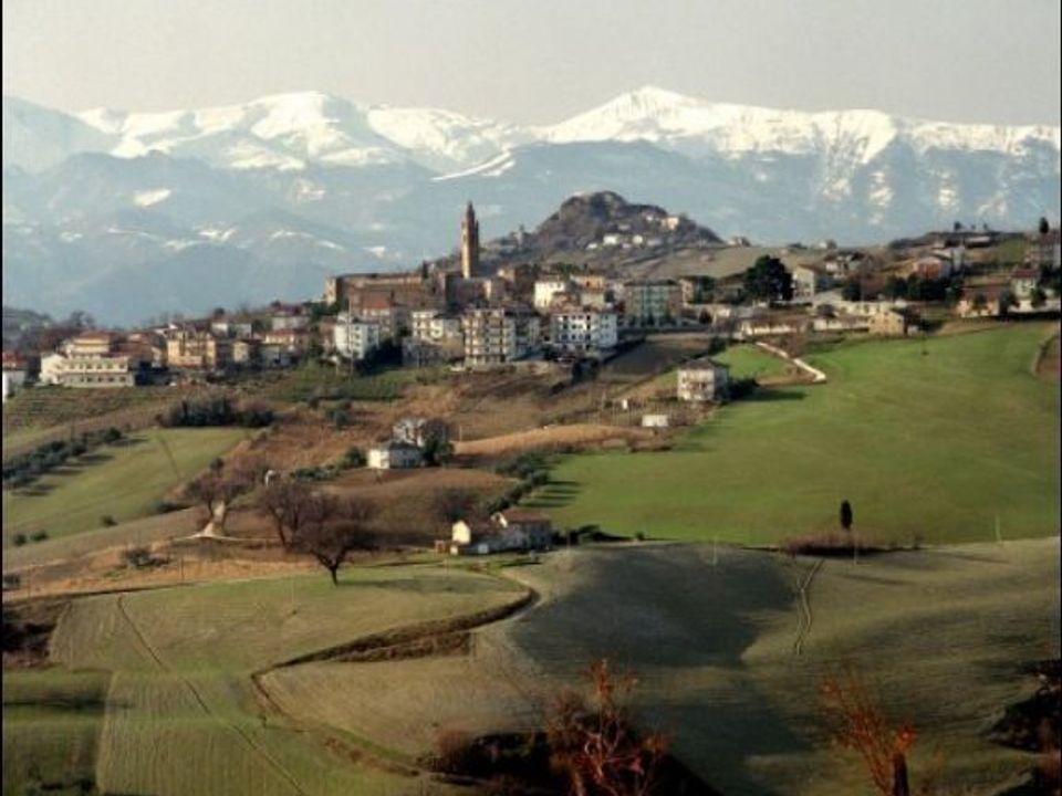 Erhvervsejendom i Castignano, Ascoli Piceno - foto 2