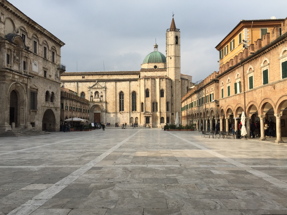 Erhvervsejendom i Ascoli Piceno, Ascoli Piceno - foto 2