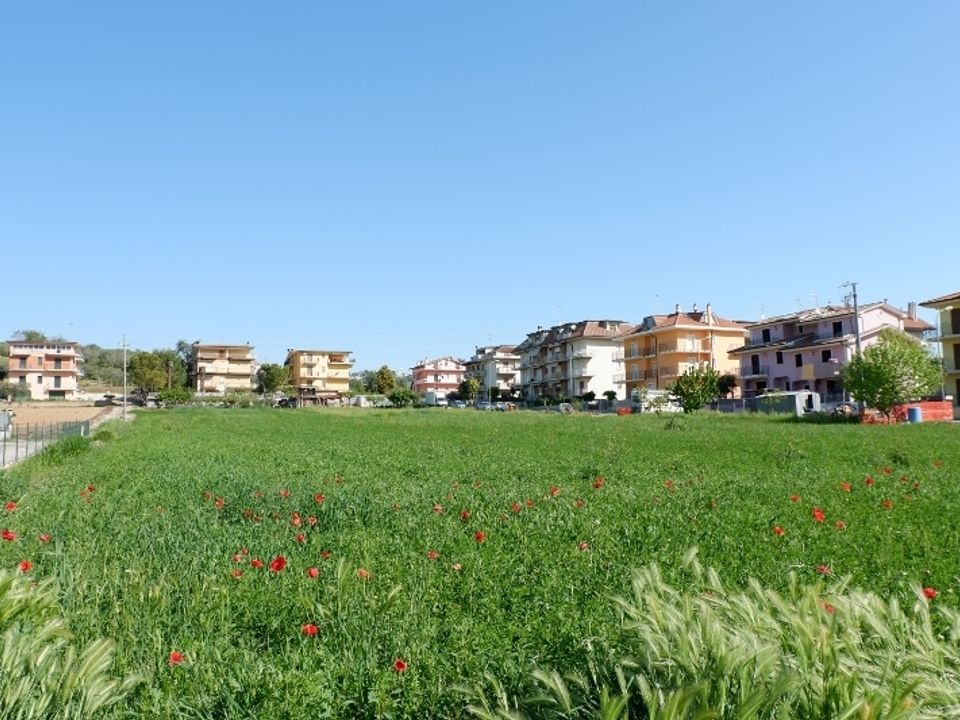 Helårsgrund i Monteprandone, Ascoli Piceno - foto 1