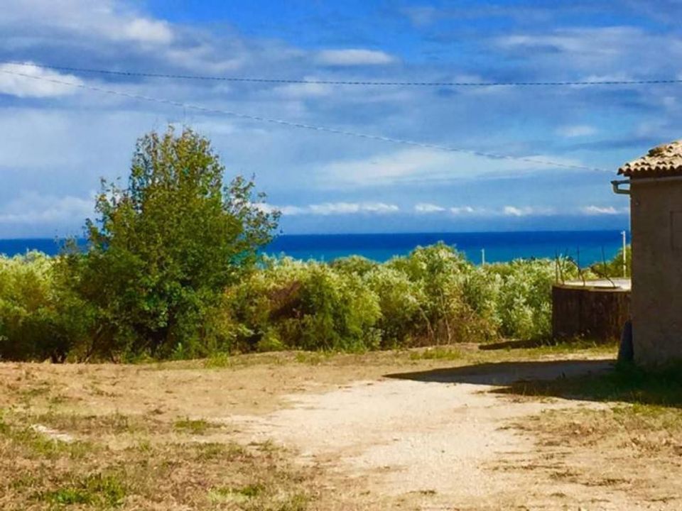Erhvervsejendom i Cupra Marittima, Ascoli Piceno - foto 1