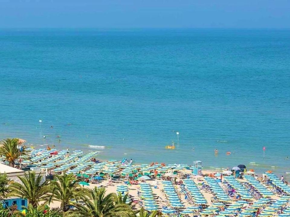 Villa i Alba Adriatica, Teramo - foto 1