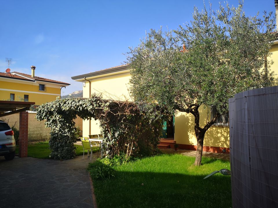 Byhus i Carrara, Massa and Carrara - foto 1