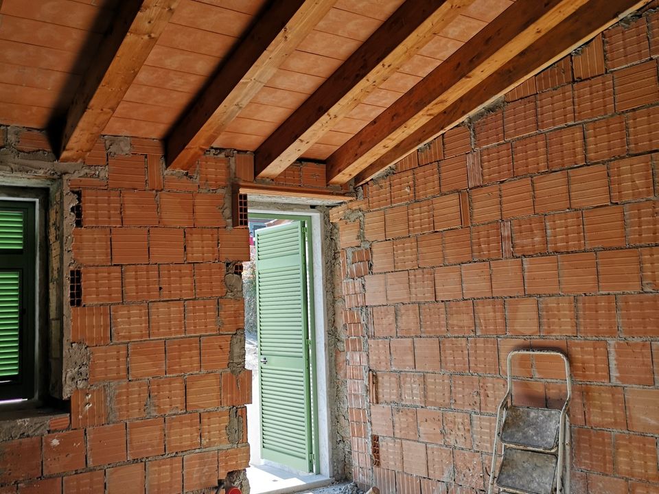Byhus i Fosdinovo, Massa and Carrara - foto 2