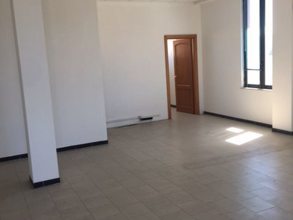 Erhvervsejendom i Sarzana, La Spezia - foto 4