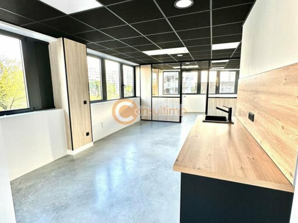 Erhvervsejendom i Talence, Gironde - foto 4