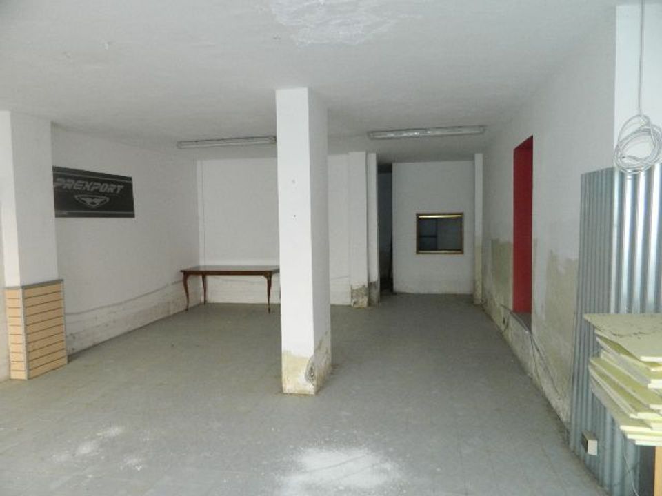 Garage i Carrara, Massa and Carrara - foto 1