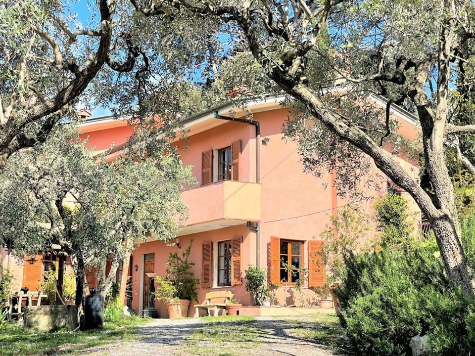 Villa i Fosdinovo, Massa and Carrara - foto 1
