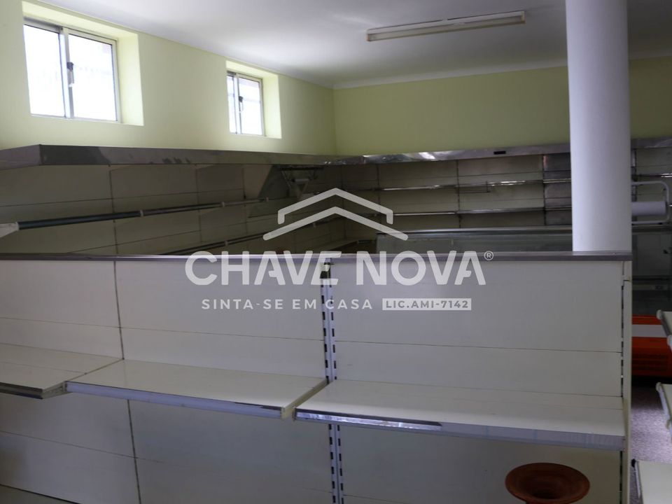 Erhvervsejendom i Aveiro, Aveiro - foto 5