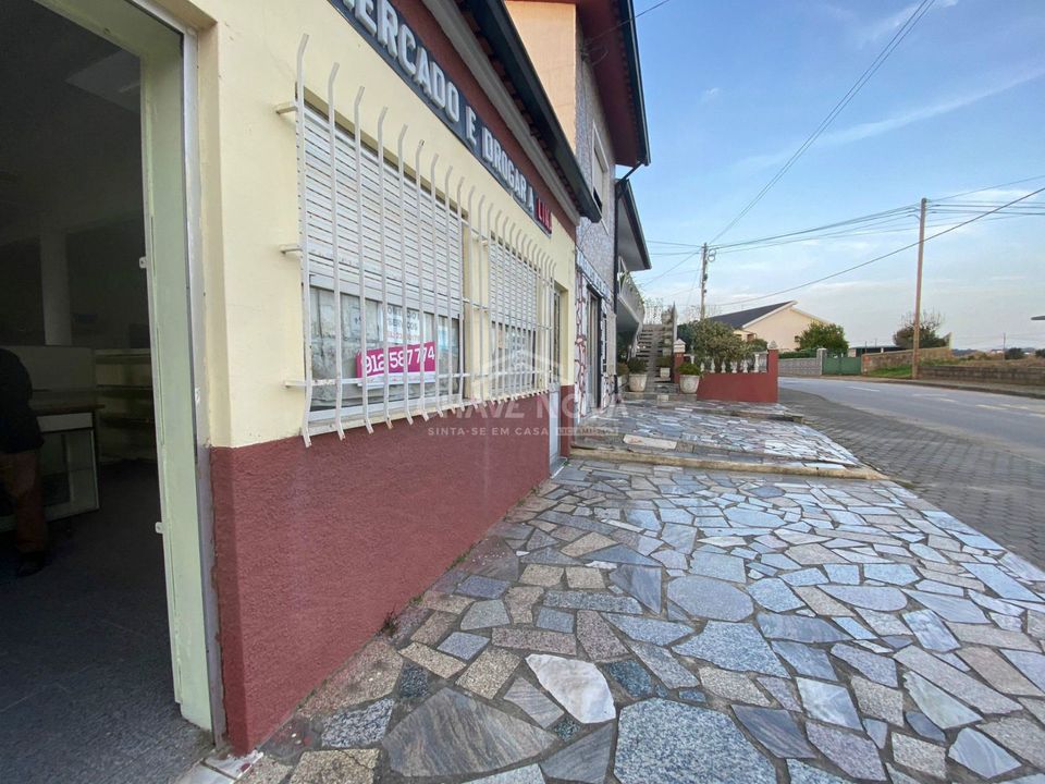 Erhvervsejendom i Aveiro, Aveiro - foto 1