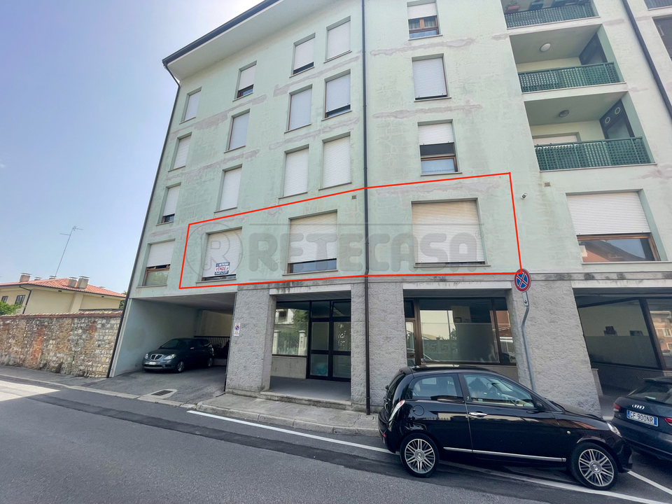 Erhvervsejendom i Cervignano del Friuli, Udine - foto 1