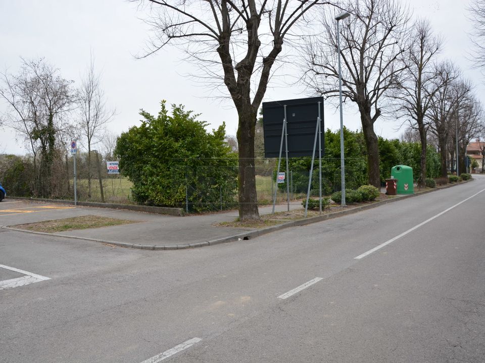 Helårsgrund i Cervignano del Friuli, Udine - foto 2